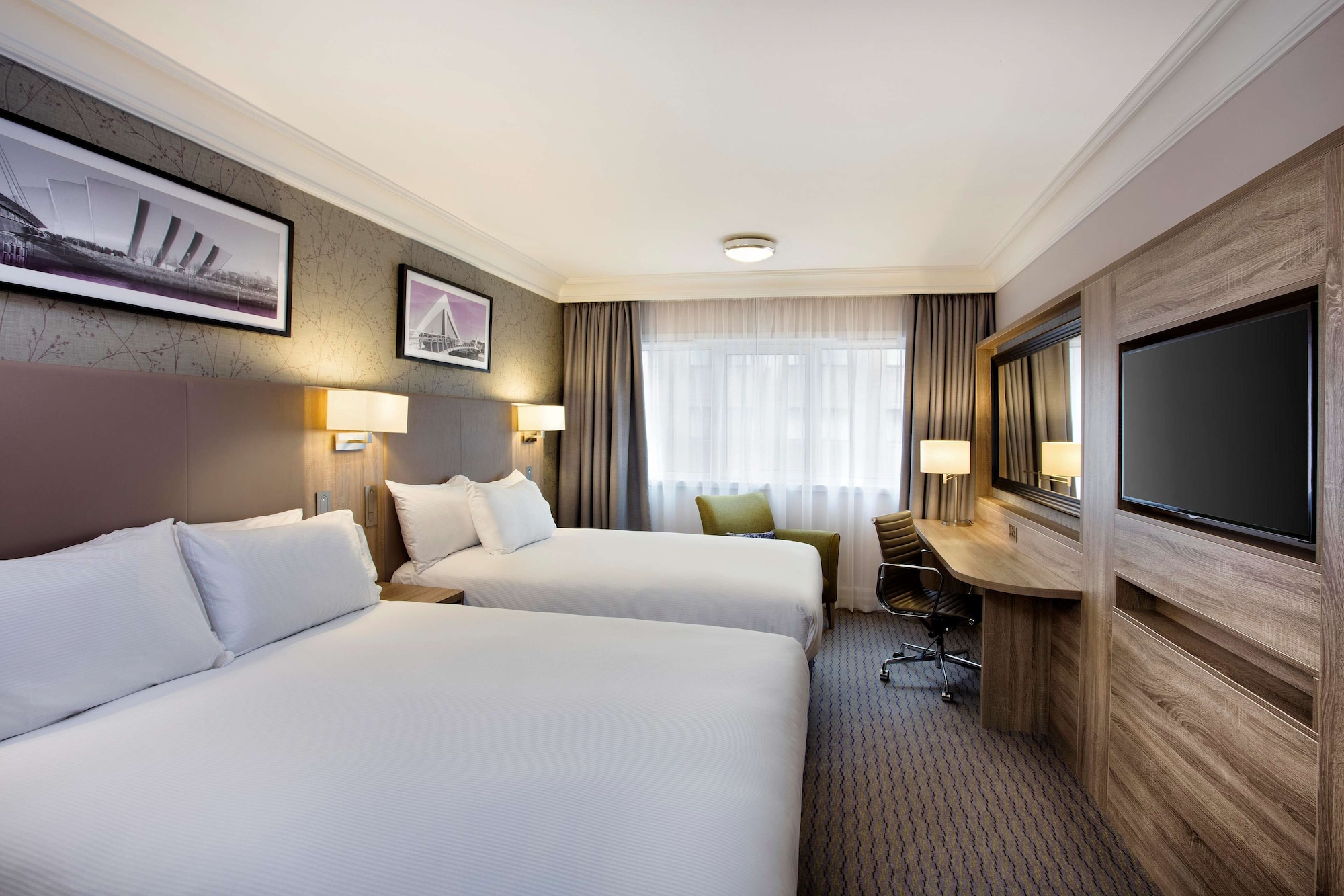 ROOM, TWIN BEDS