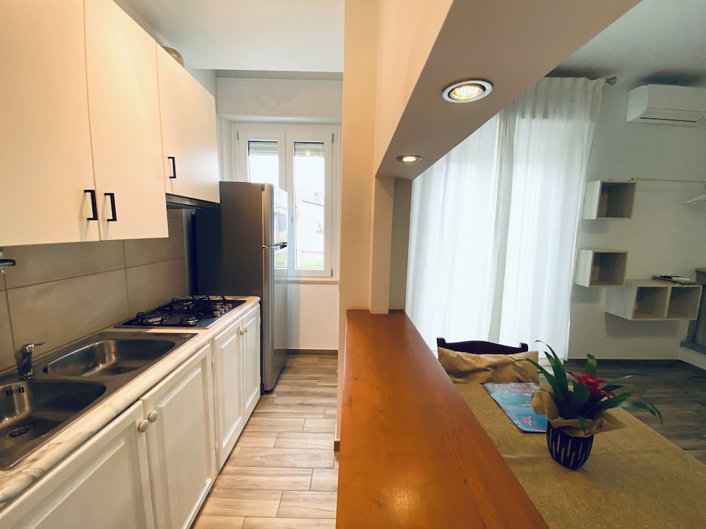 LOCANDA DEGLI ARTISTI 26/50