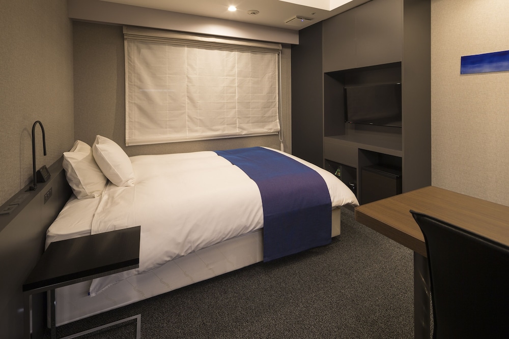 Grand, Business, Single, Double Bed, Electronic Cigarette Only, Smoking