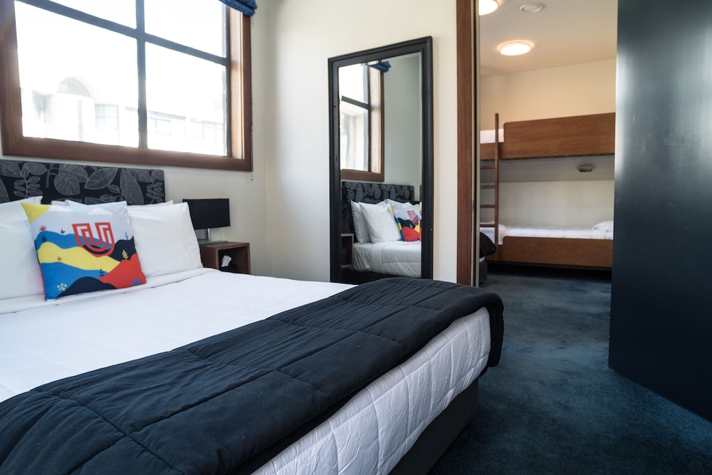 U Boutique Hotel Wellington, SureStay Collection by BW 9/68
