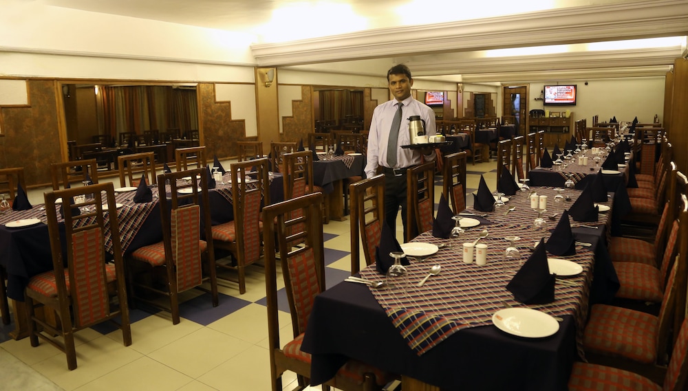 HOTEL SATYA ASHOKA 28/38