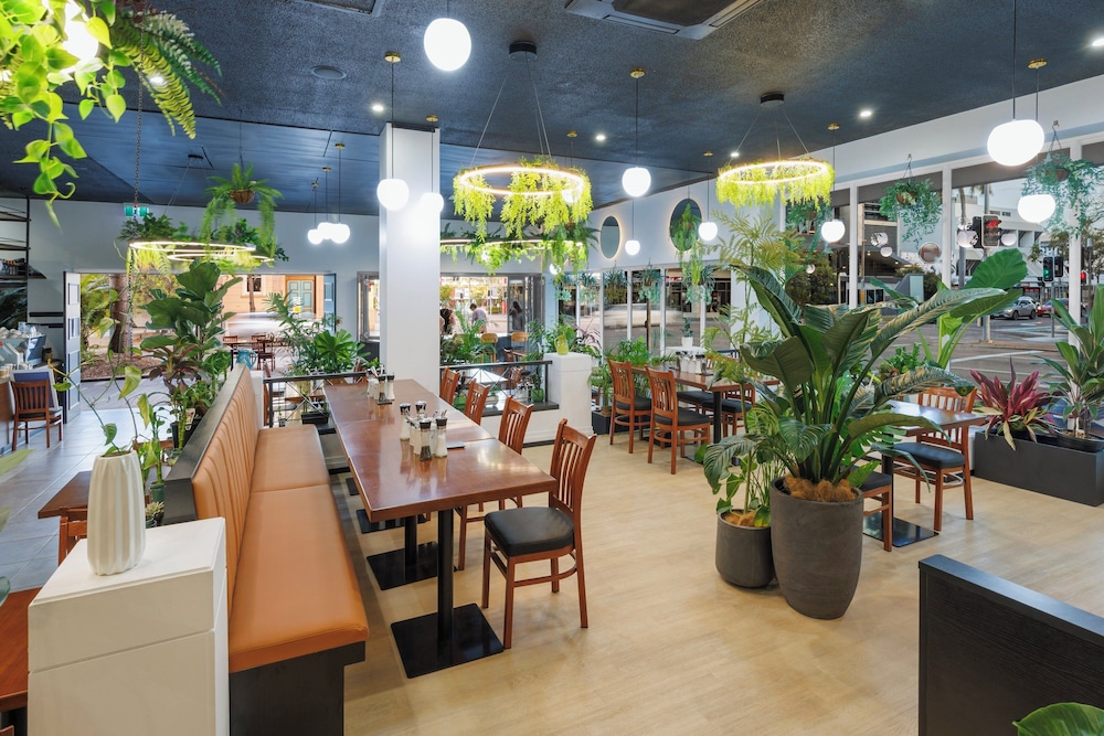 Madison Plaza Townsville 47/64