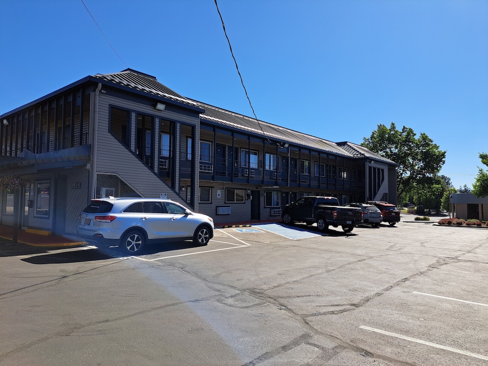 Dunes Motel 61/71