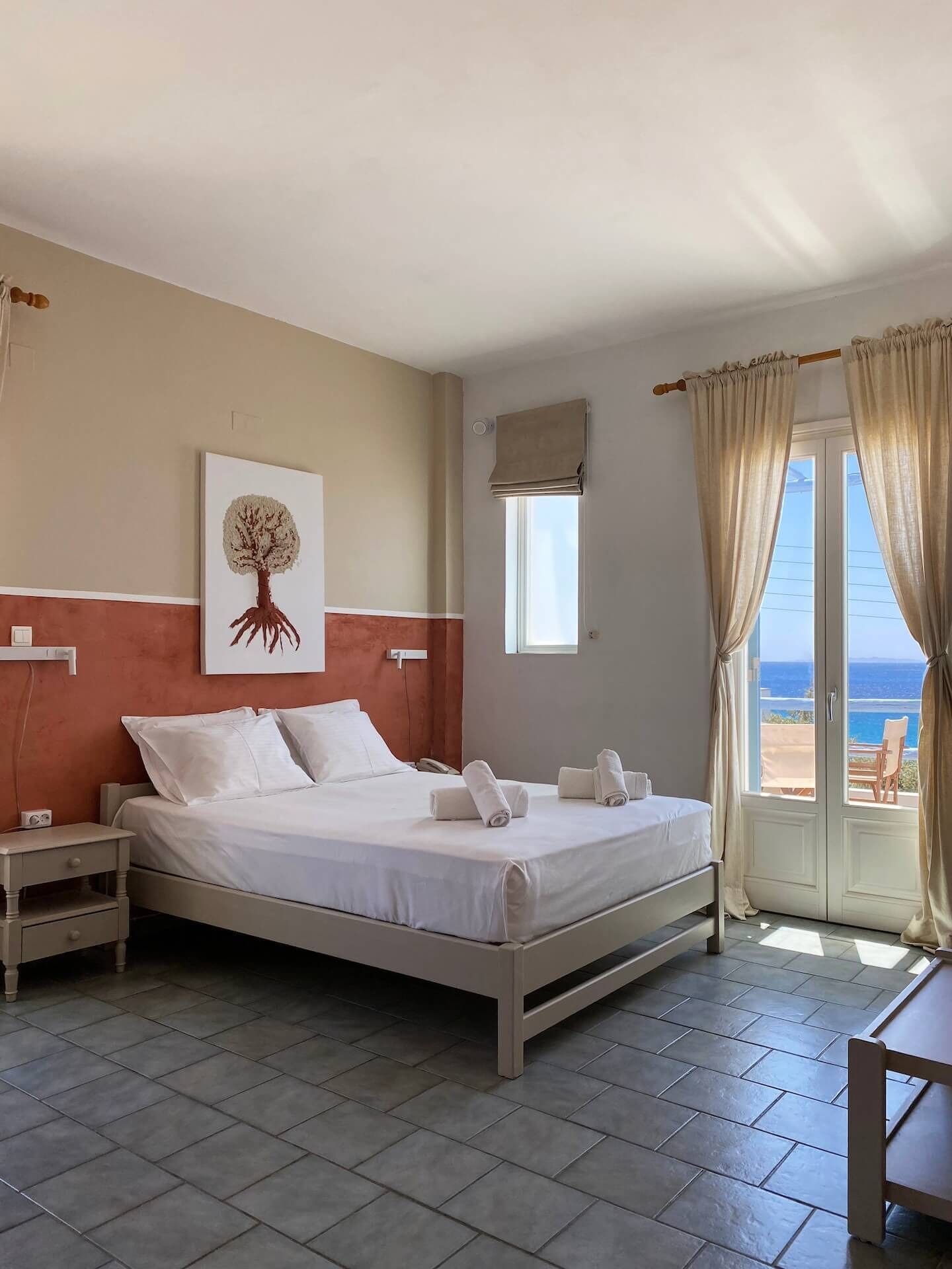 STUDIO, SEA VIEW