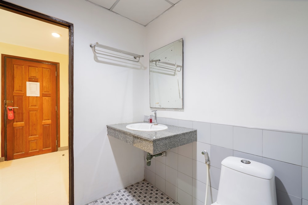 Squareone Hostel 50/54