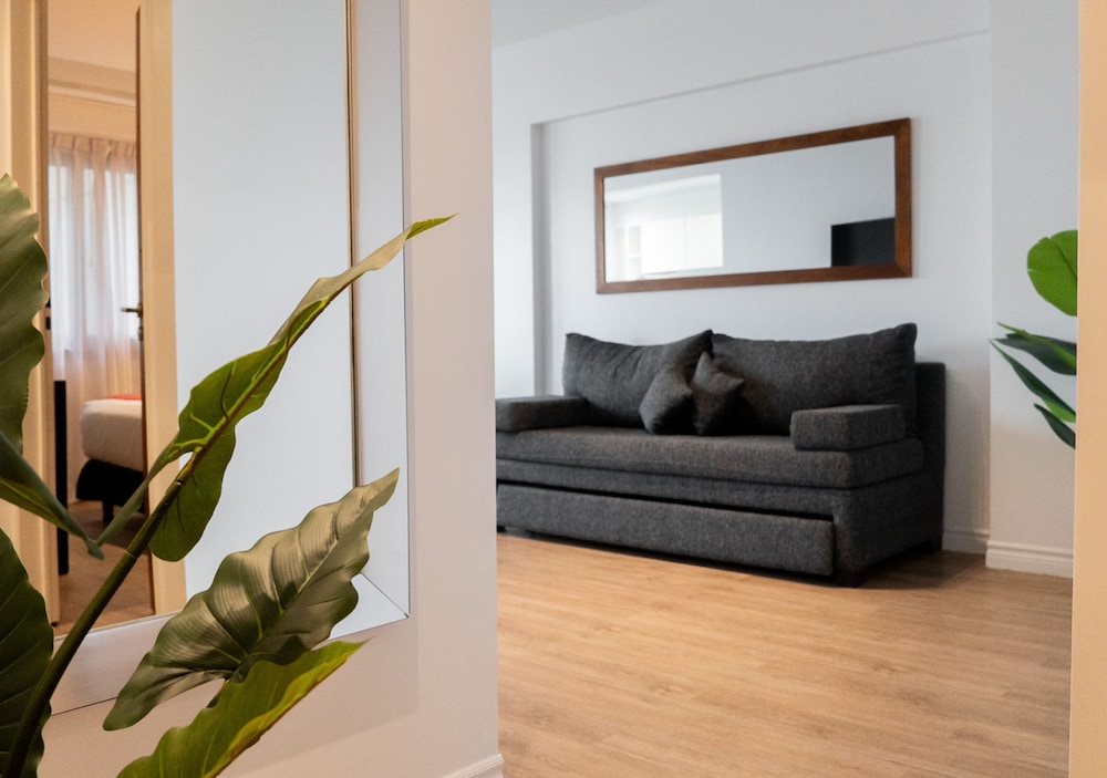 Reco by DOT Suites 67/92