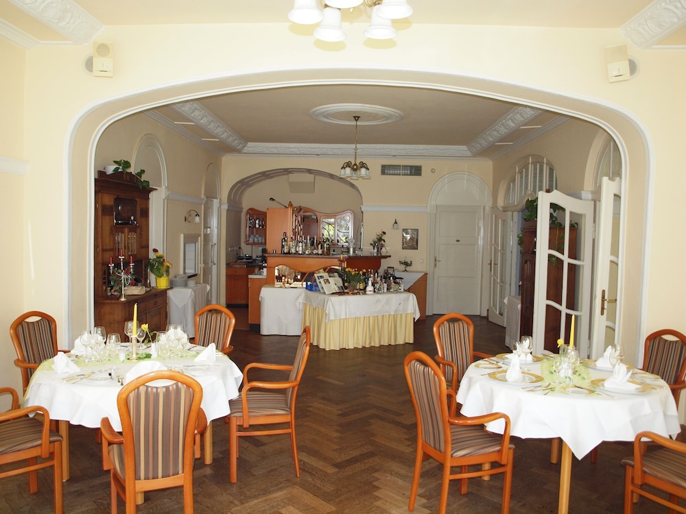 Hotel Bellevue Schmolln 21/42