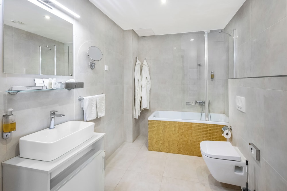 Hotel President Budapest Affiliated By Meliá 46/47