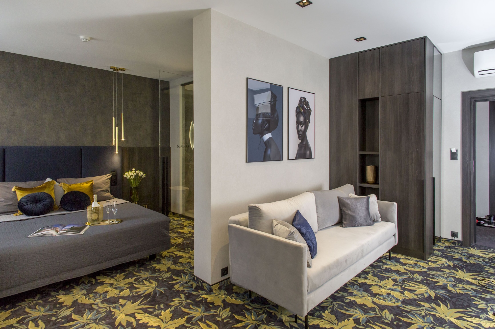 DELUXE, APARTMENT