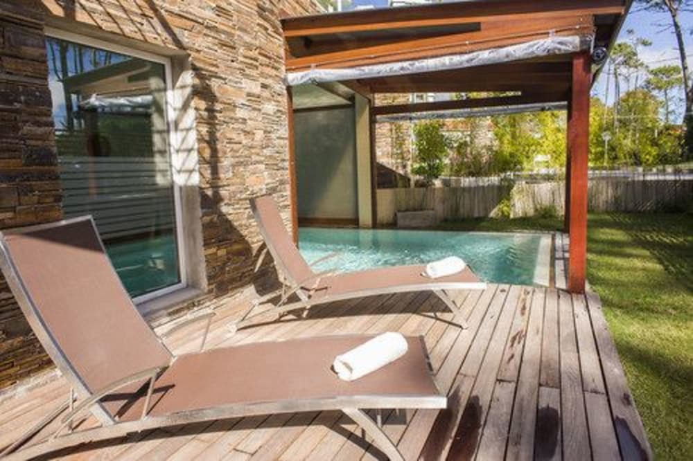 swimming pool spa