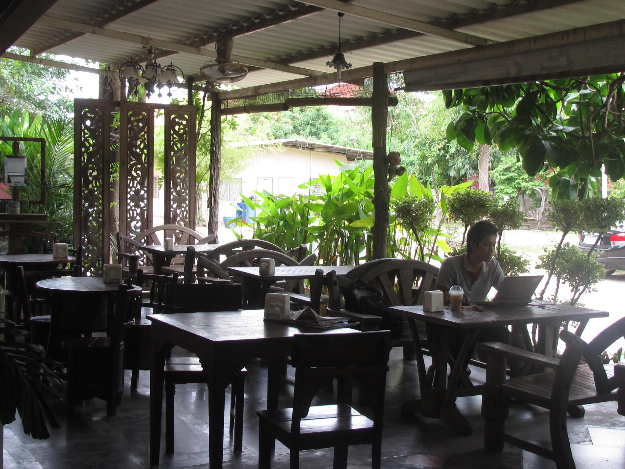 Baan Klang Noen 21/49
