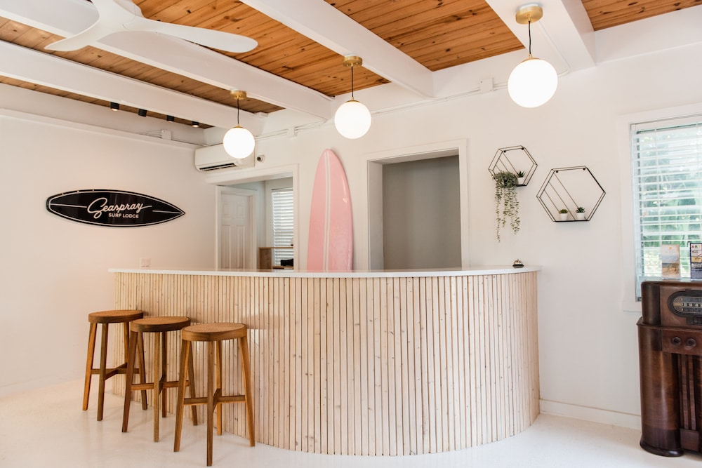 Seaspray Surf Lodge 11/56