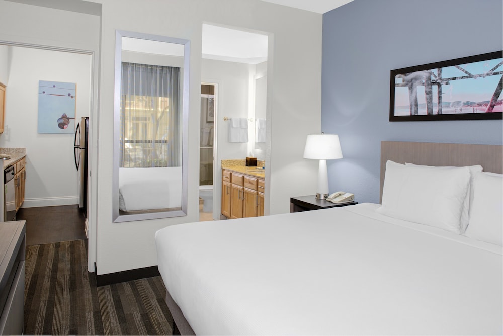 Hyatt House Dallas Lincoln Park 20/53