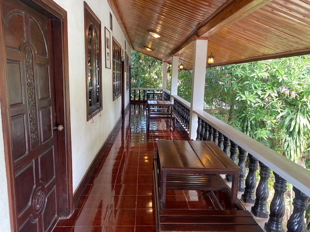Vangsavath Hotel 5/81