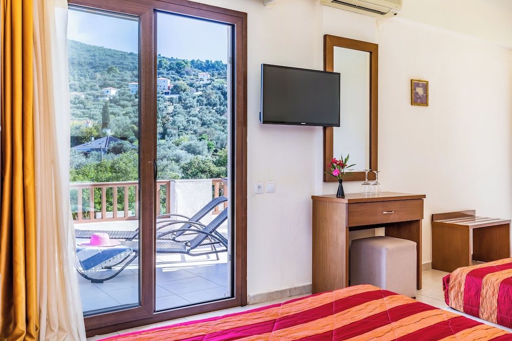 Skopelos Holidays Hotel 62/71