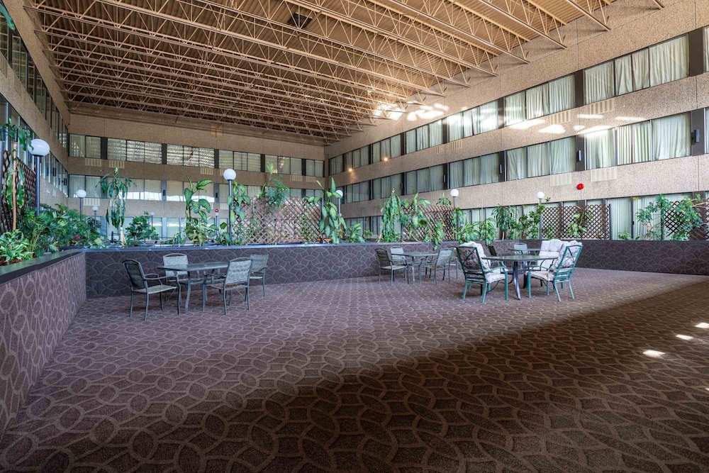 Sandman Hotel Castlegar 27/50