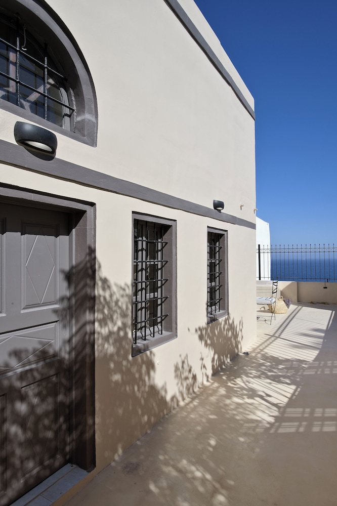 ALS MANSION 4/50