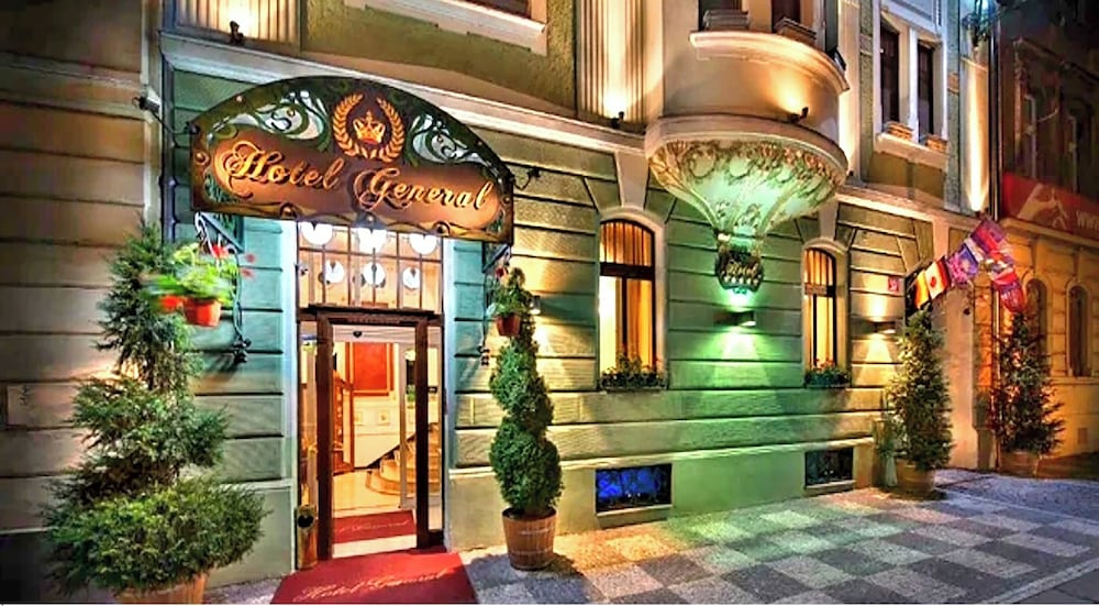 General Hotel 2/50