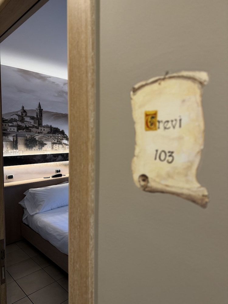 Hotel Cladan 36/63