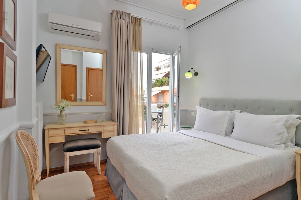 DOUBLE ROOM SUPERIOR (BB)