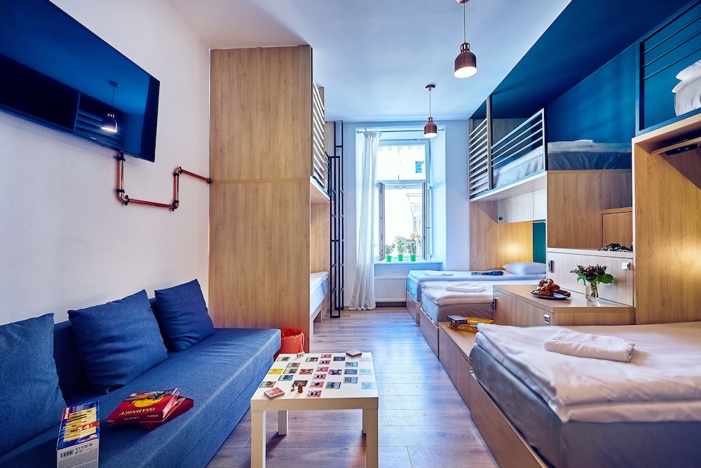Draggo House- Hostel 54/68