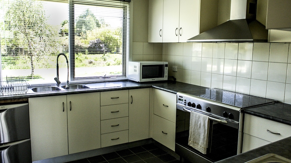 Beechworth Cottages 1/22