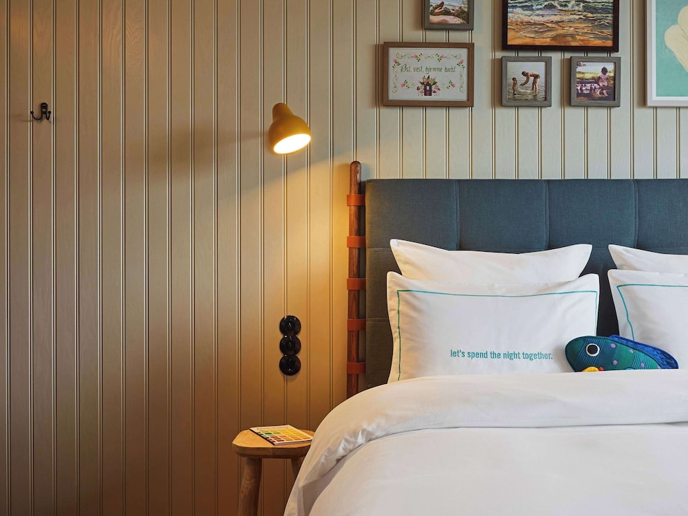 Room, King Bed, Xl، 25hours Hotel Copenhagen Paper Island 3/3