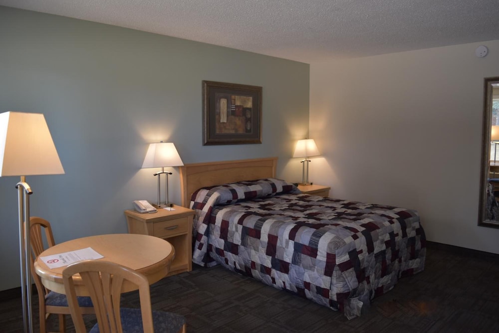 Guest House Inn And Suites 14/46