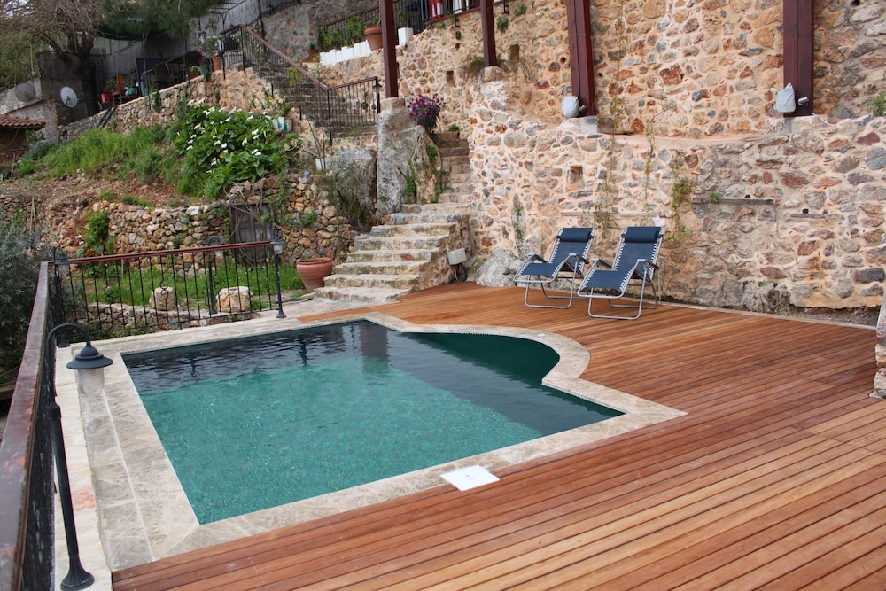 Hotel Villa Turka 43/50
