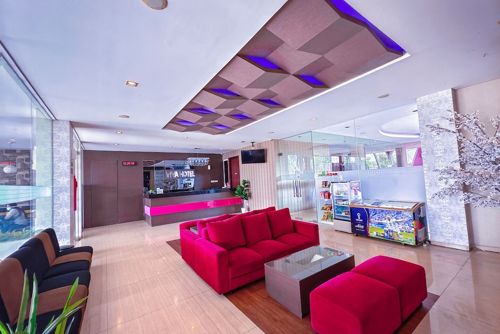 Viva Hotel Kediri by Azana 32/55