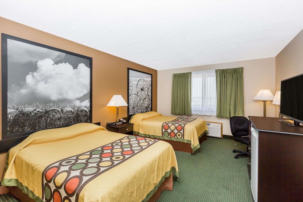 Super 8 by Wyndham Jefferson 12/42