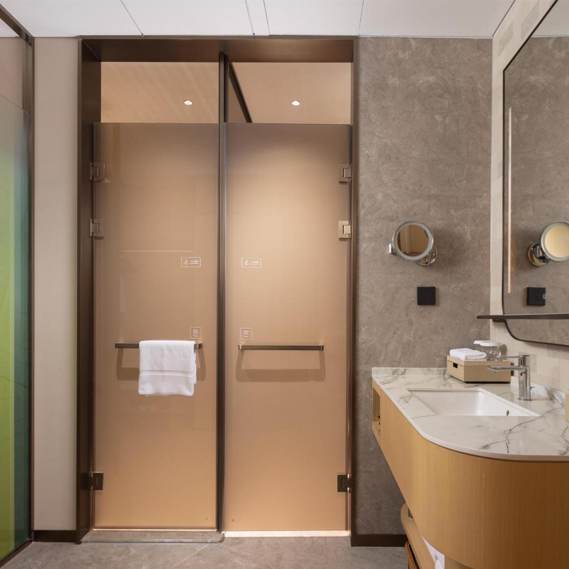 Hilton Garden Inn Jinghe County 47/52
