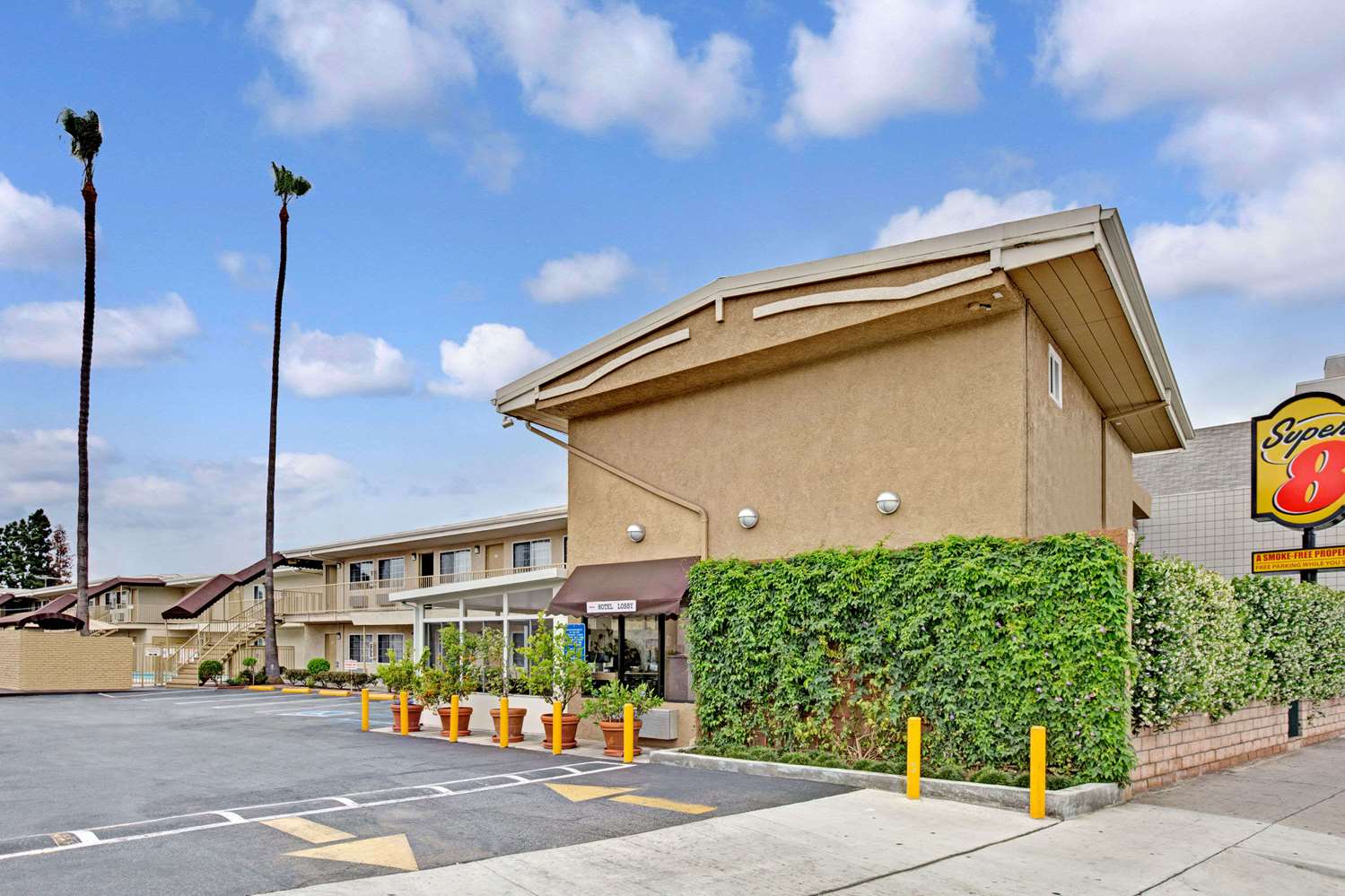 Super 8 by Wyndham Culver 4/5