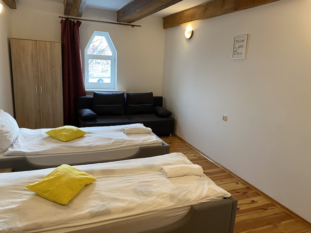 Hostel Sweet Dream Accommodations 3/50