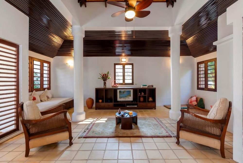 Baan Khunying Villa Secluded Phuket Beachfront 14/40