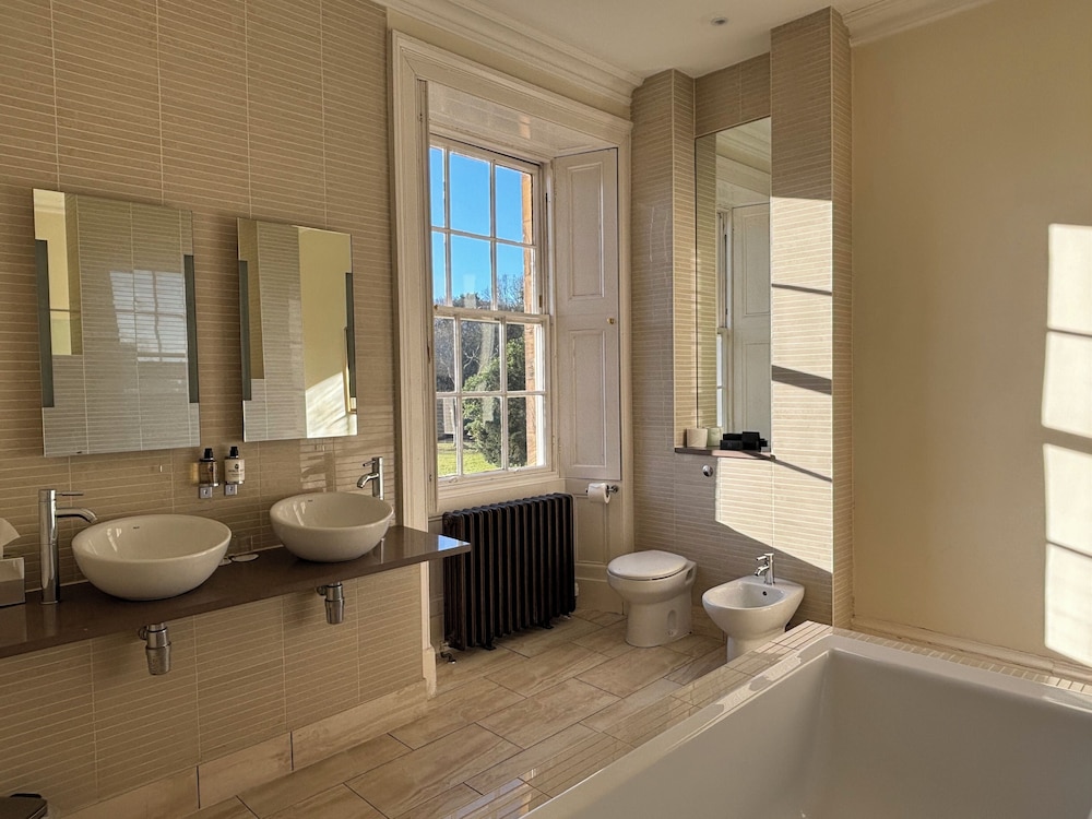 Carberry Tower Mansion House and Estate 46/50