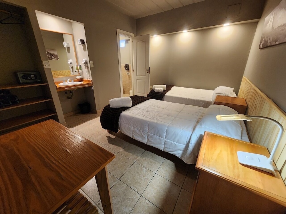 SUPERIOR, TWIN BEDS