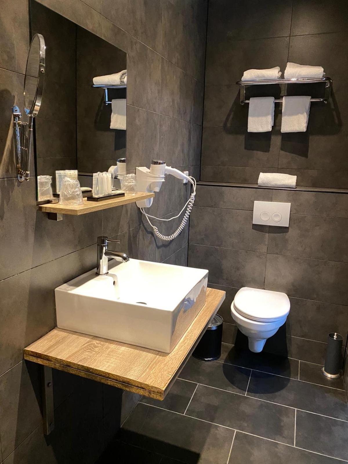Camp Inn Hotel Amsterdam 34/34