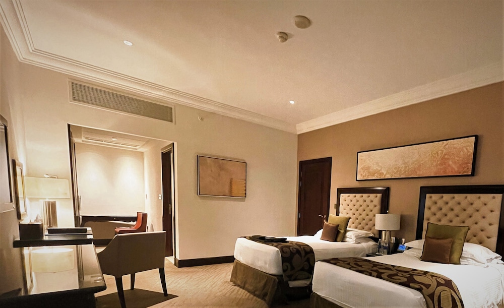 HARAM, RESIDENTIAL, SUITE, QUADRUPLE, MULTIPLE BEDS