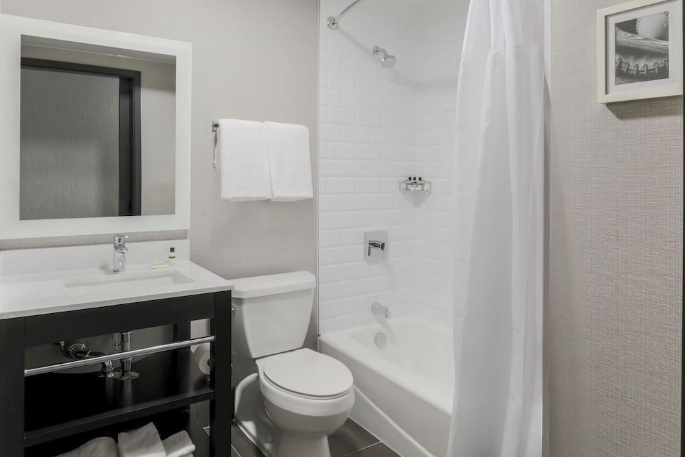 Four Points by Sheraton Amarillo Central 28/28