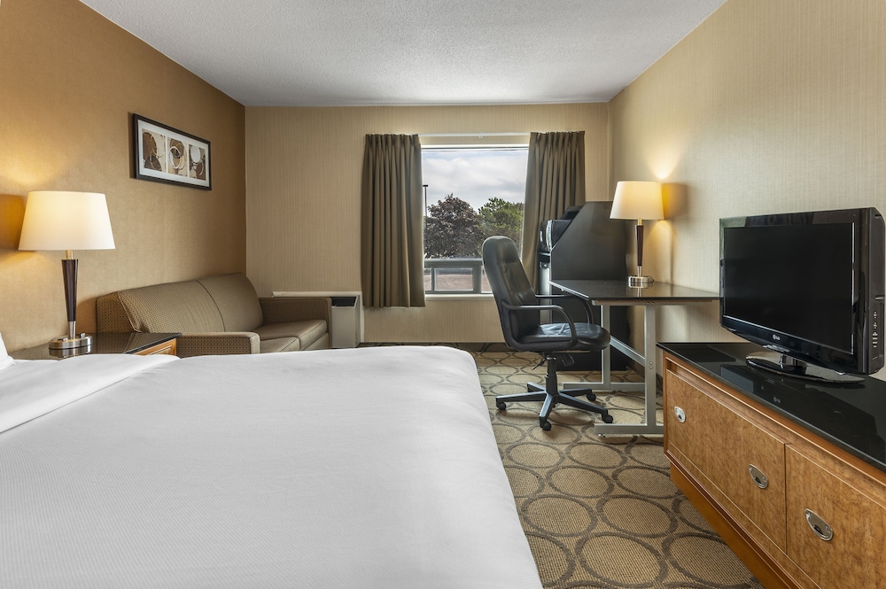 Comfort Inn Kenora, ON 11/37