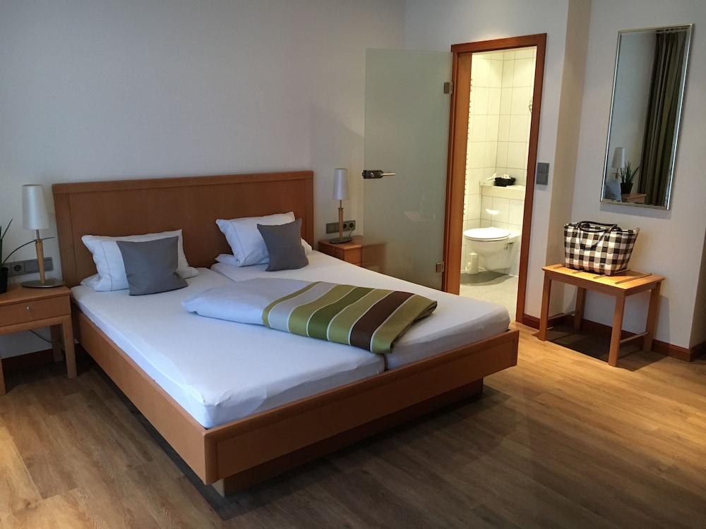 Landidyll Hotel Gasthof Zum Freden 3/49
