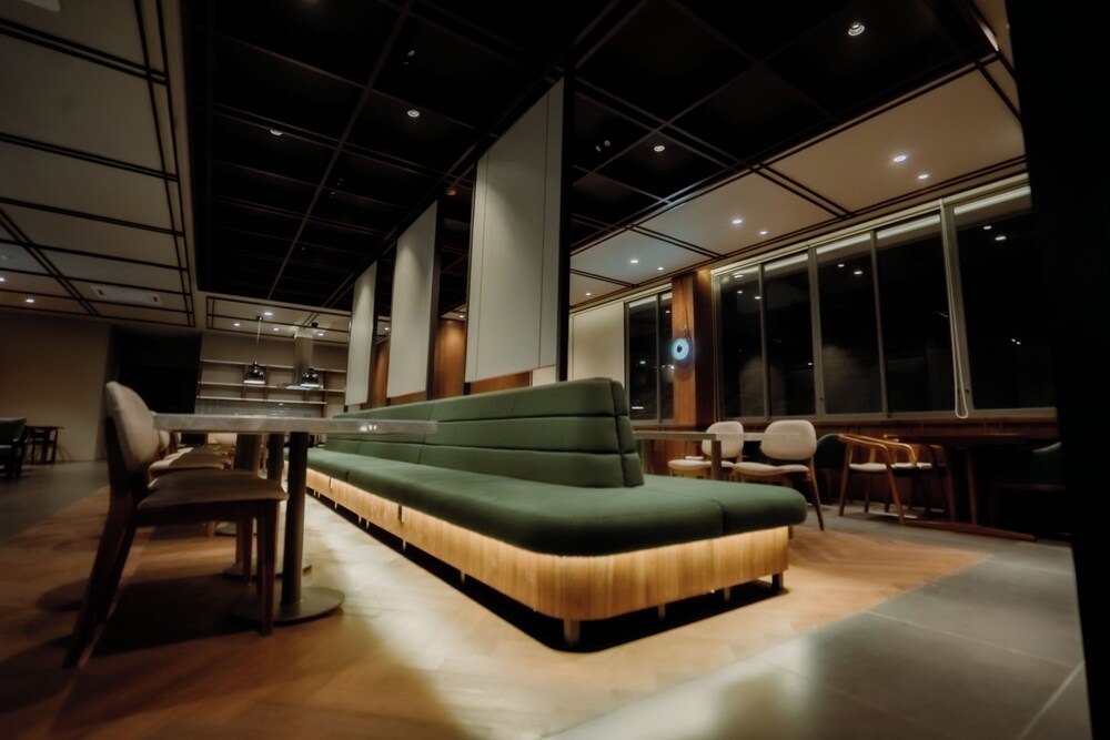Jiro Hotel 28/50