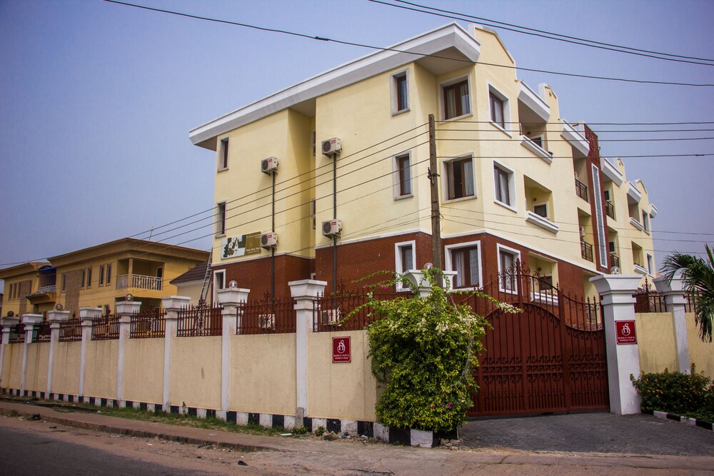 Sun Heaven Hotel & Resort Lekki 4/33