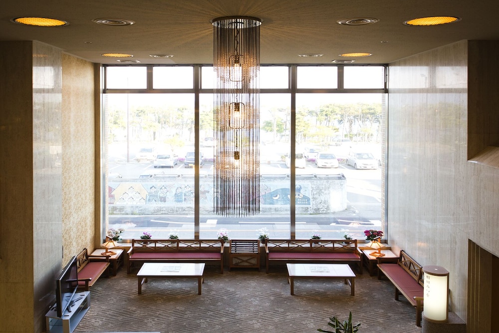 Ryugu Hotel 40/68