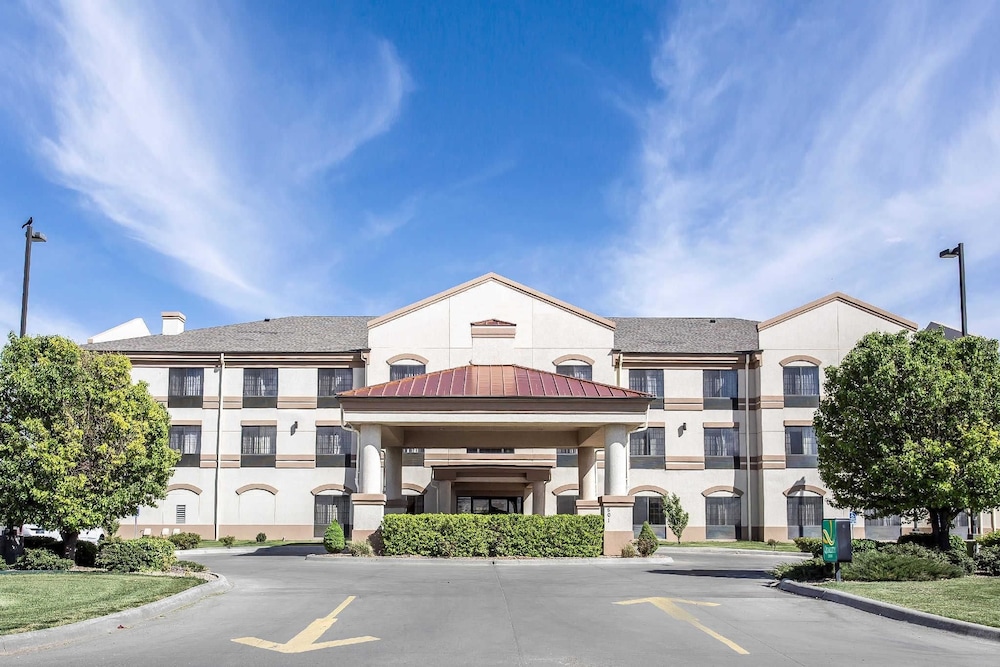 Quality Inn & Suites Guymon East 19/22