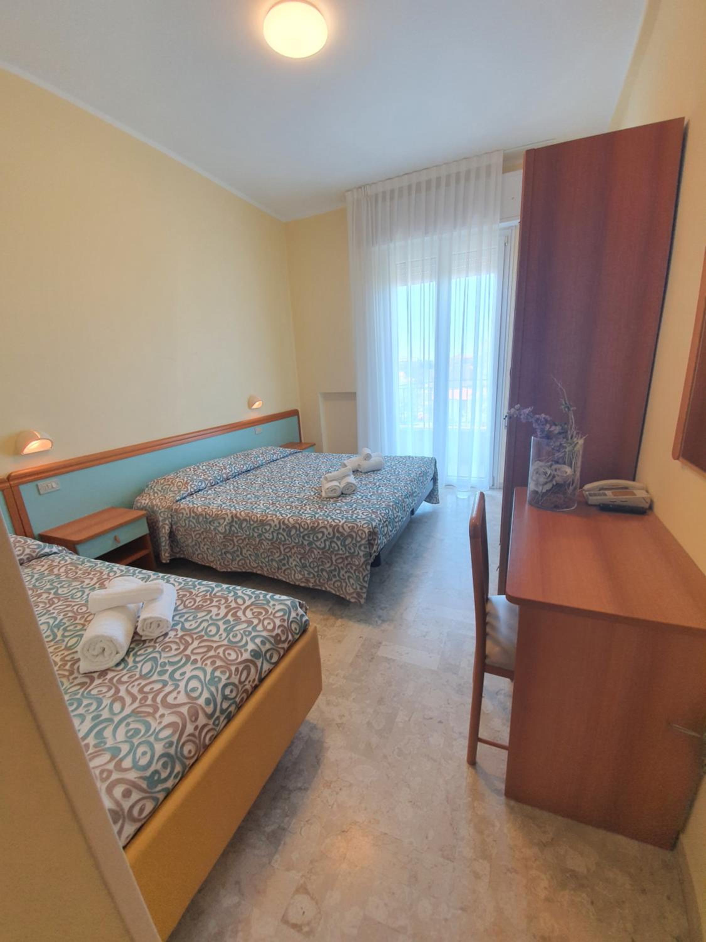 Room, Triple, Sea View