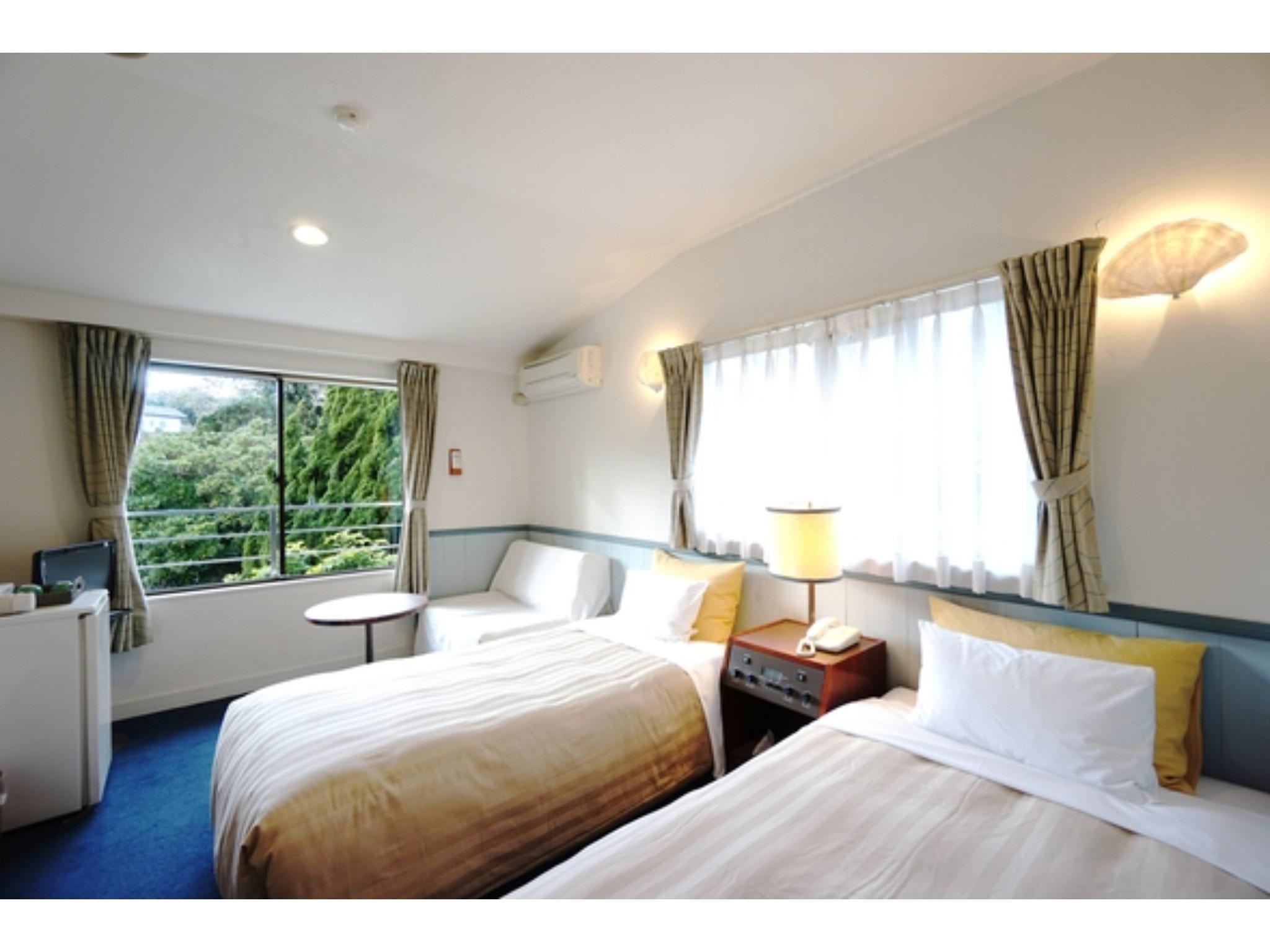 Room, Mountain Side