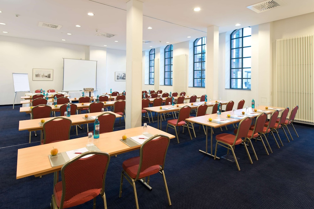 Hotel Offenbach Plaza 34/50