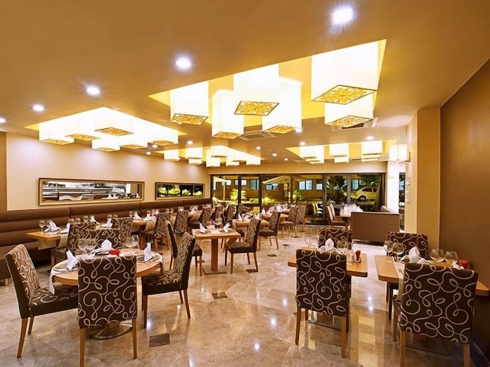 Volley Hotel Izmir 44/63